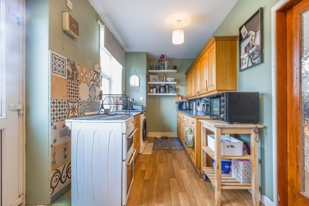 6 Helmside Road, Oxenholme photo 3