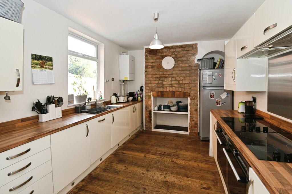 House in Lincoln, Lincolnshire - View 6