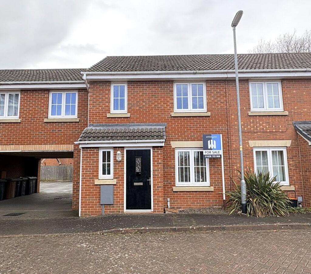 Main image of property: Arvina Close, North Hykeham, Lincoln, Lincolnshire, LN6