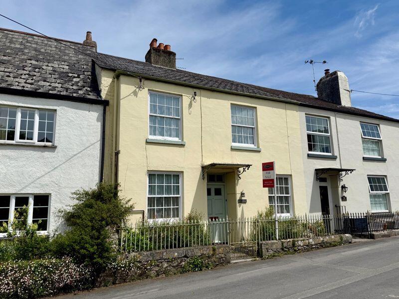 4-bed house on North Street, Newton Abbot, £350,000