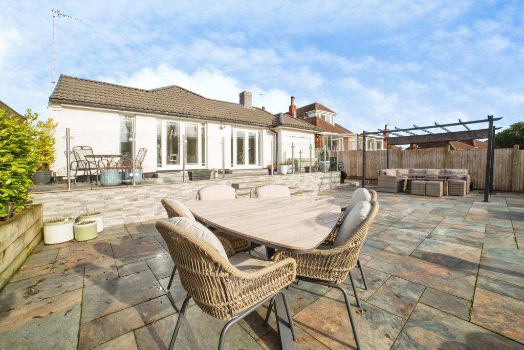 Main image of property: Edmonton Road, Clipstone Village, Mansfield, Nottinghamshire, NG21