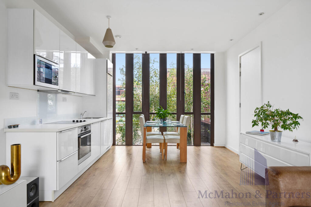 Apartment in London - View 3