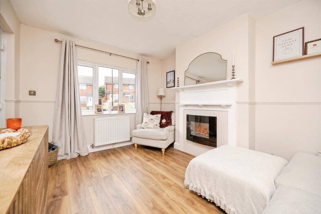 House in Dudley, West Midlands - View 2