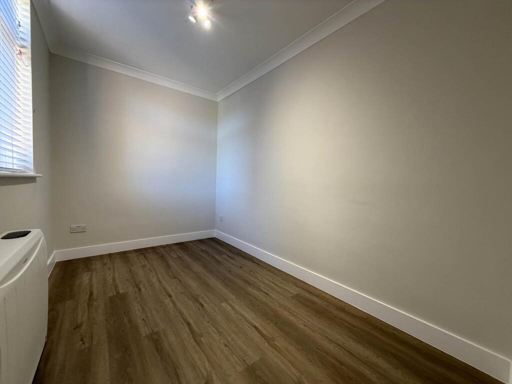 Apartment in Canterbury - More