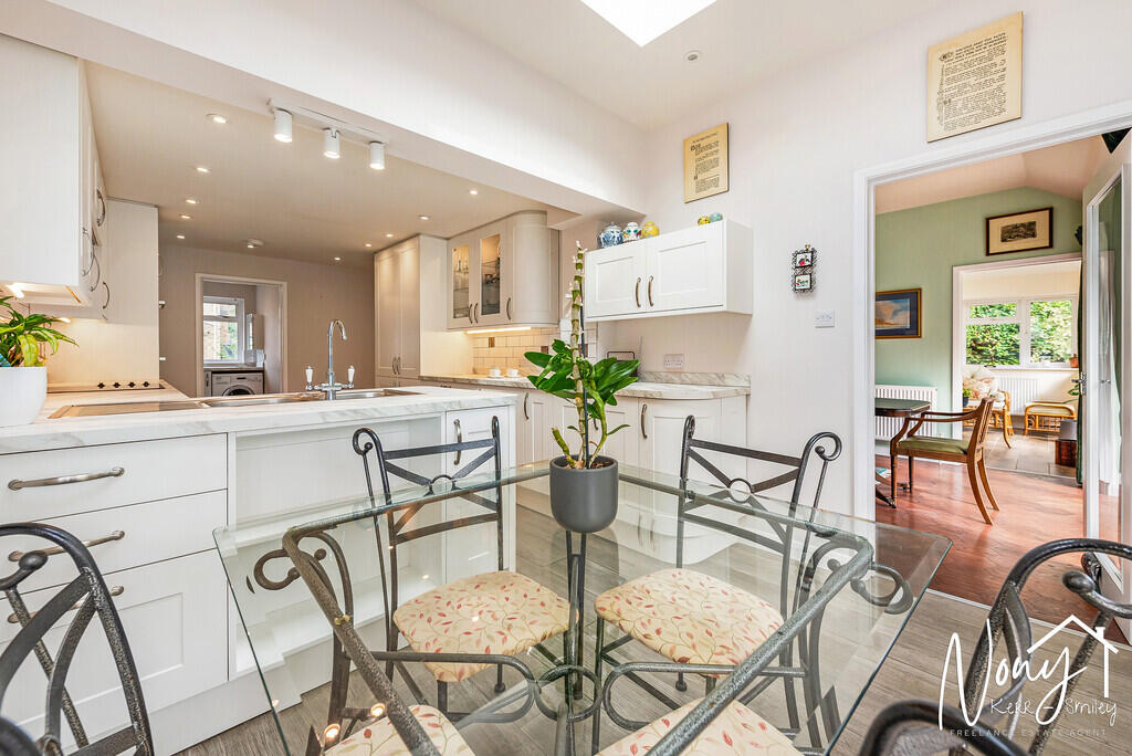 House in Southampton - View 5
