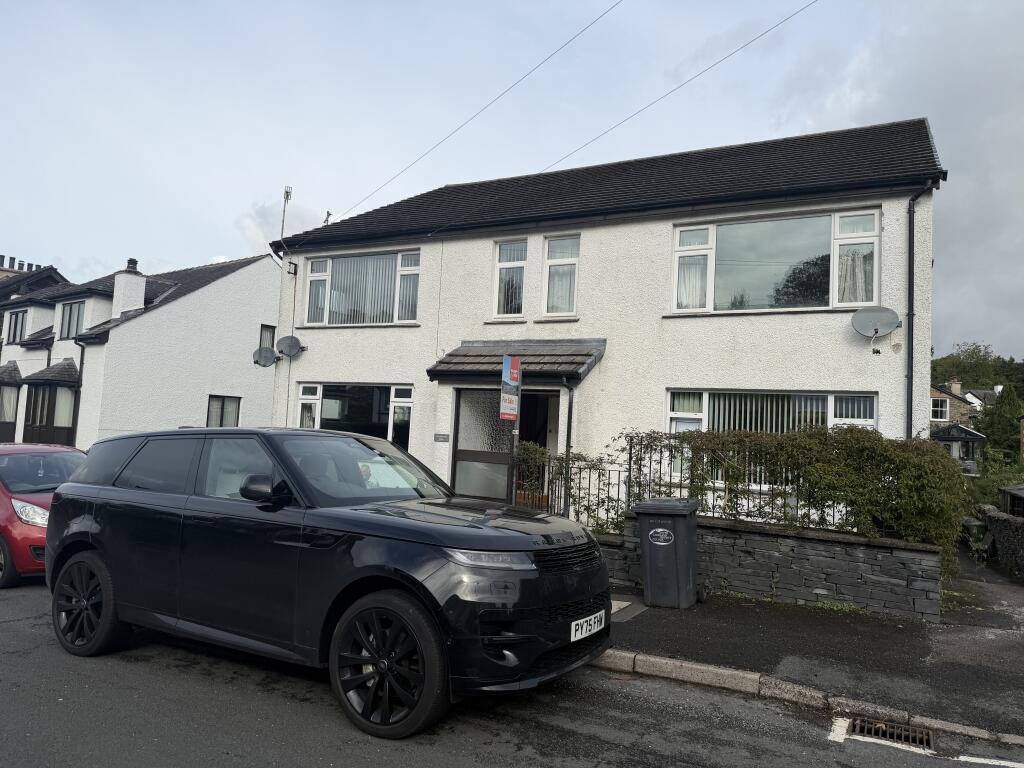 Main image of property: 3 Thornbarrow Close, Thornbarrow Road, Windermere, Cumbria LA23 2EW