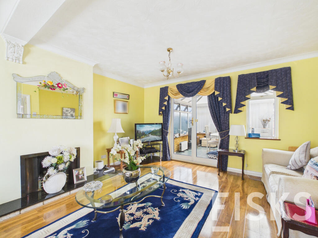 House in Southend-on-Sea - View 4