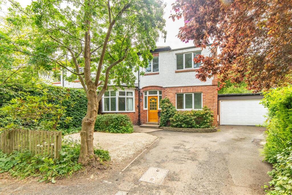 Main image of property: The Crescent, Darras Hall, NE20