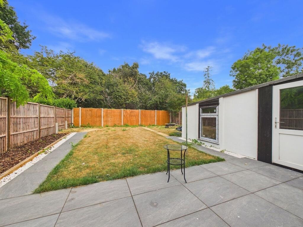 House in Harrow - More