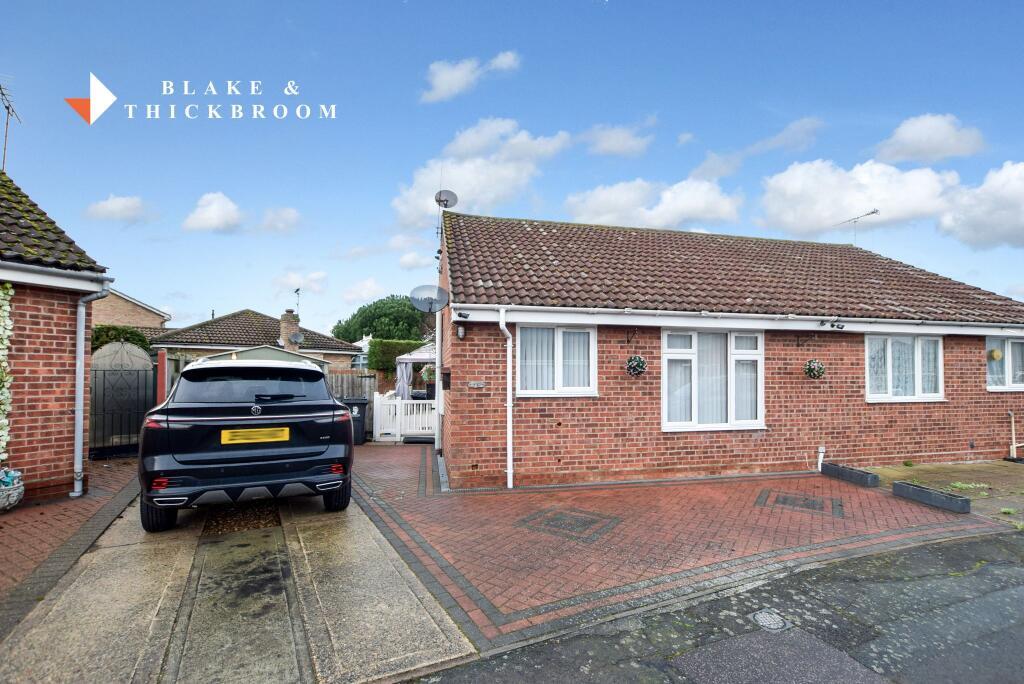 2-bed semi-detached on Chipstead Walk, Clacton-on-Sea, Essex, CO16 8FH, £230,000