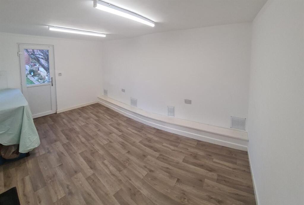 Additional image 34 of Lingfield Avenue, Great Barr, Birmingham