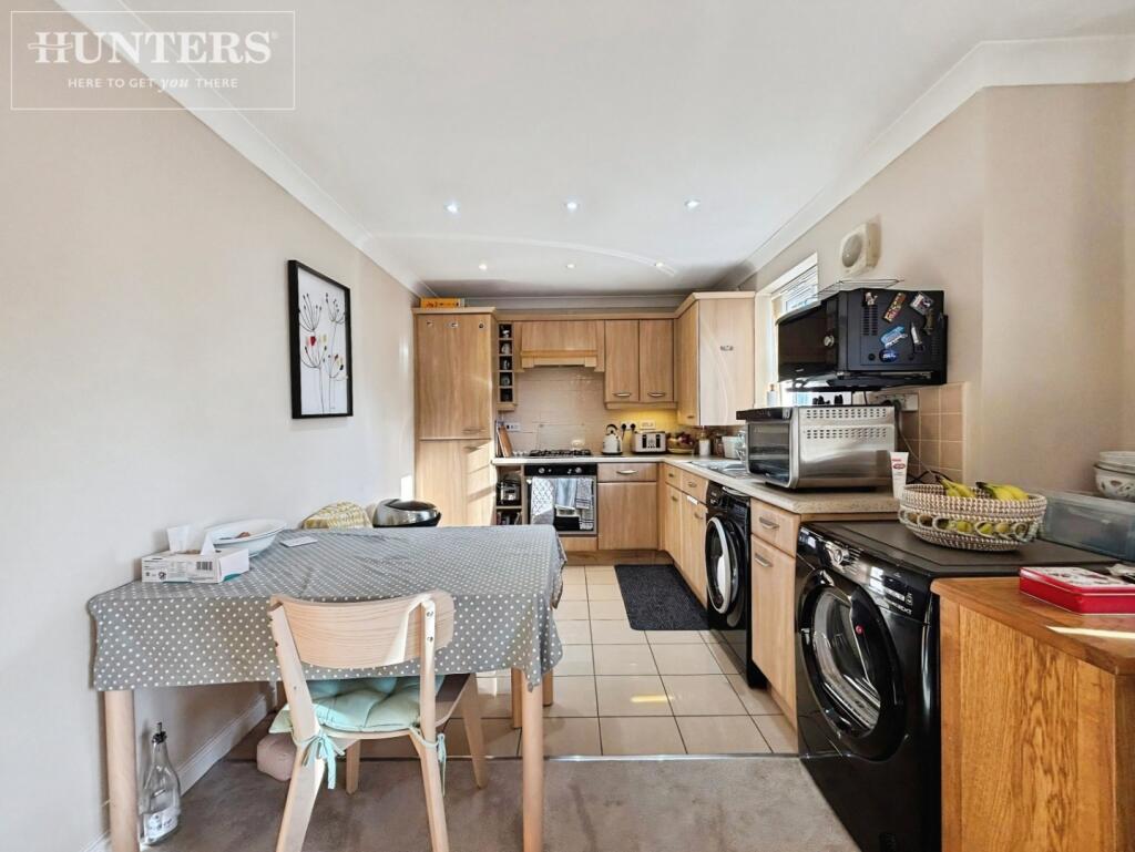 Apartment in Barnsley, South Yorkshire - View 4
