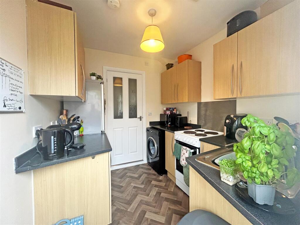 Apartment in Crewe, Coppenhall - More