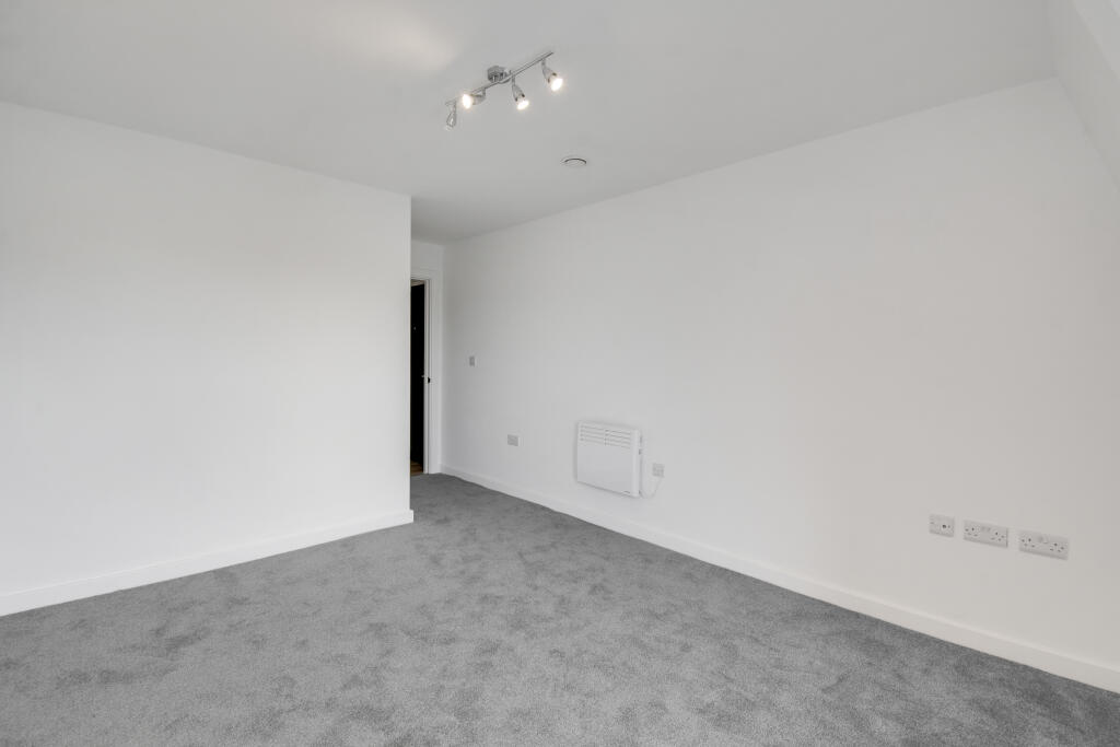 Apartment in Rochford, Rayleigh - View 5