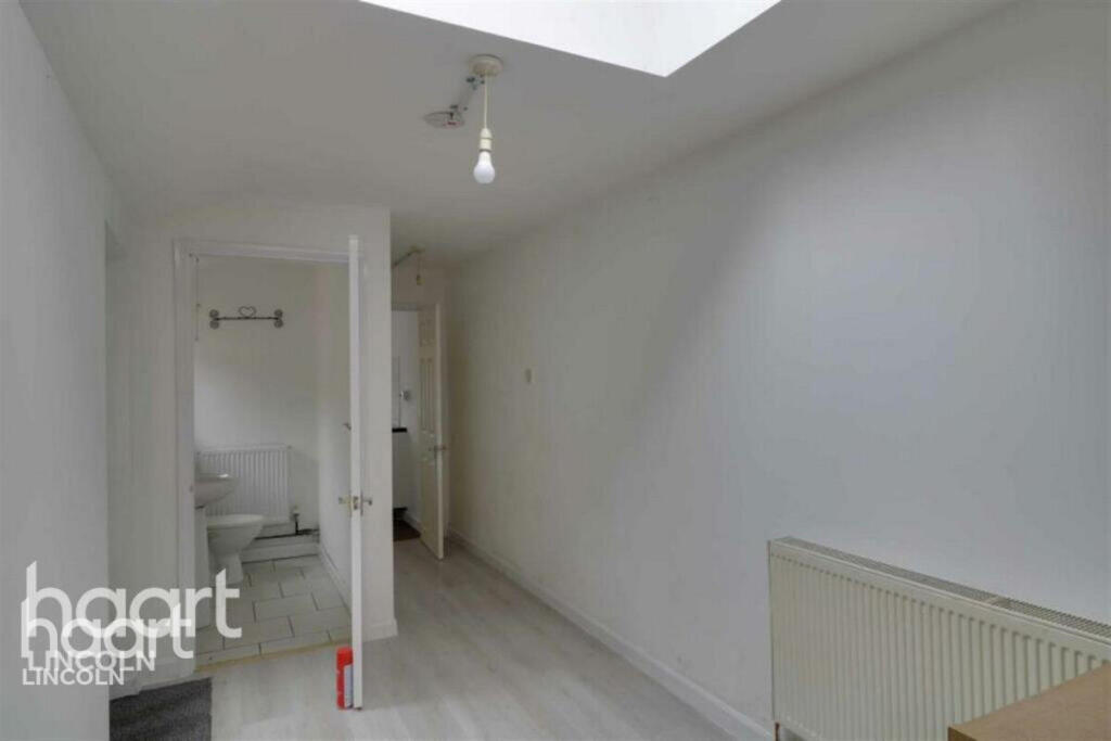 Main image of property: Newark Road, LINCOLN