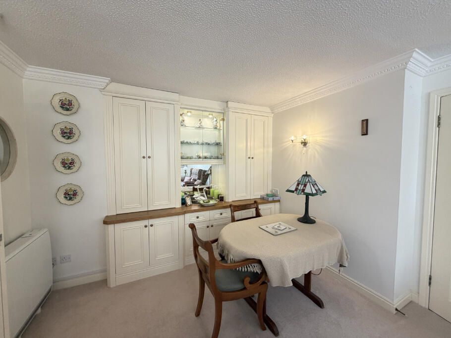 Apartment in Southampton - More