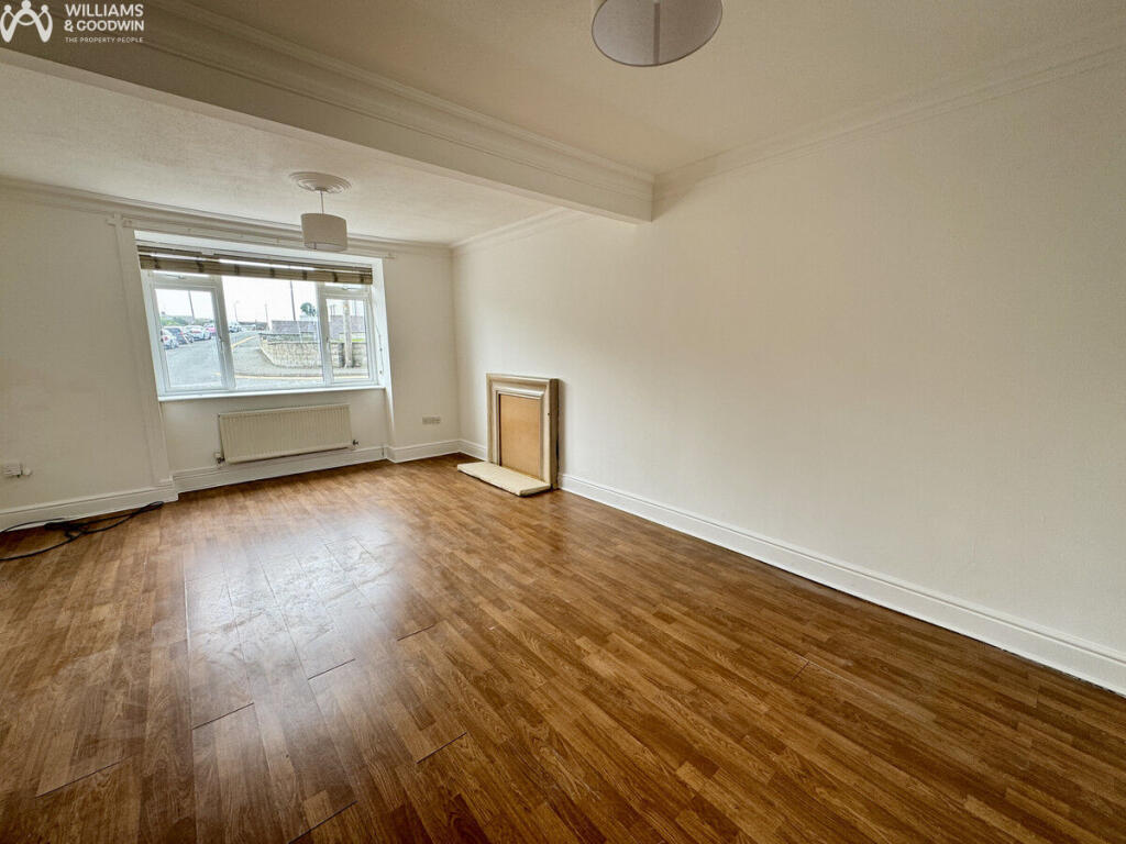 Hawthorne Terrace, Holyhead, Anglesey, LL65 photo 4