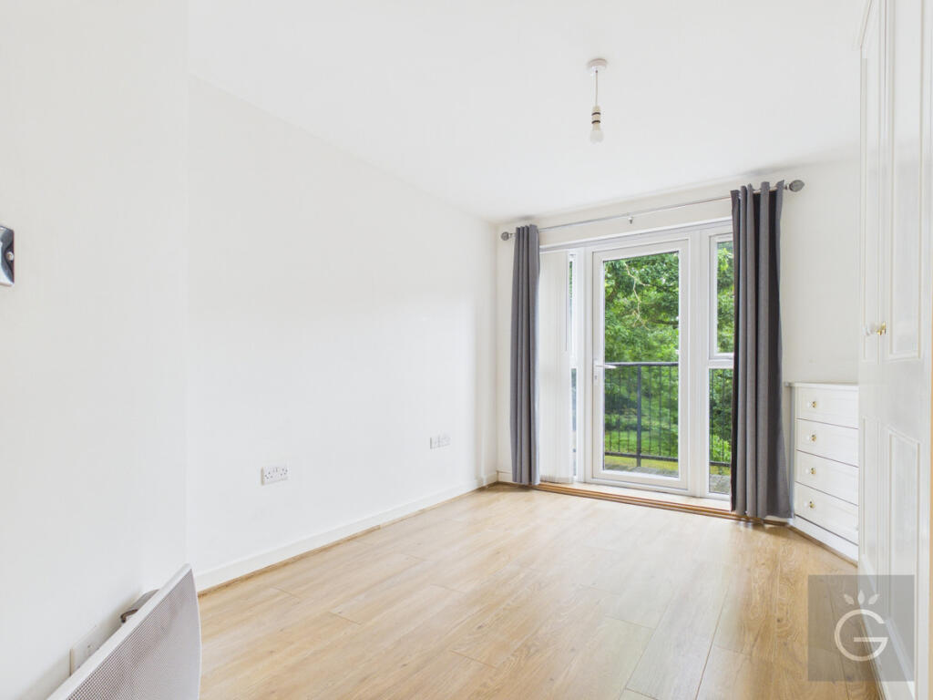 Apartment in Shinfield, Nores Hill - View 4