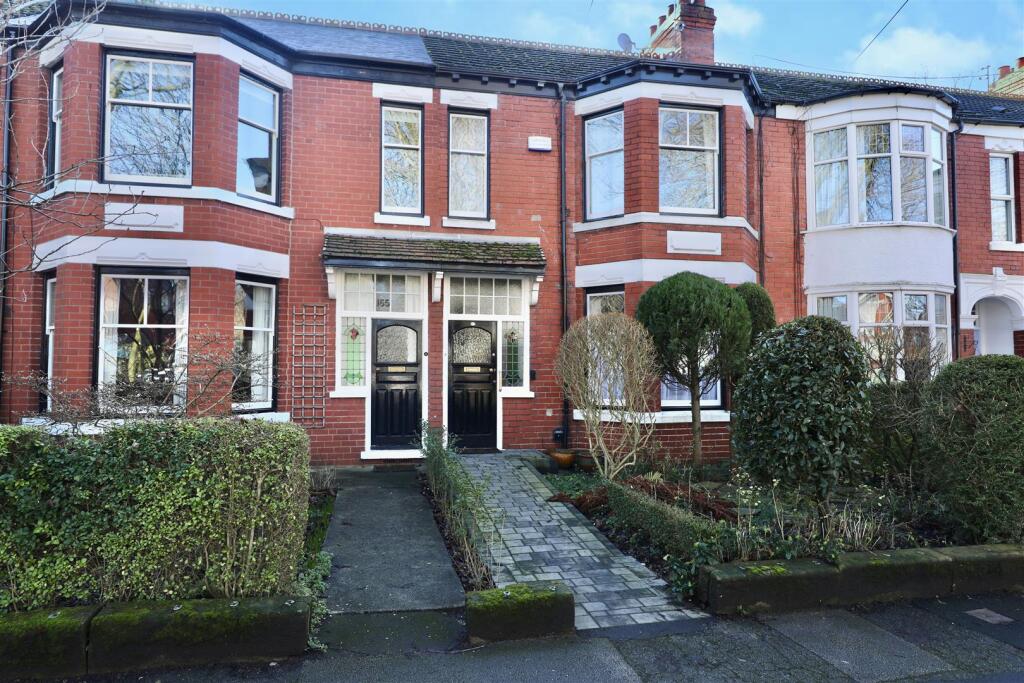 Main image of property: Park Avenue, Hull