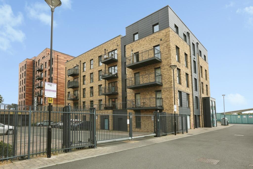 Main image of property: Thomas Blake Avenue, Southampton, Hampshire, SO14