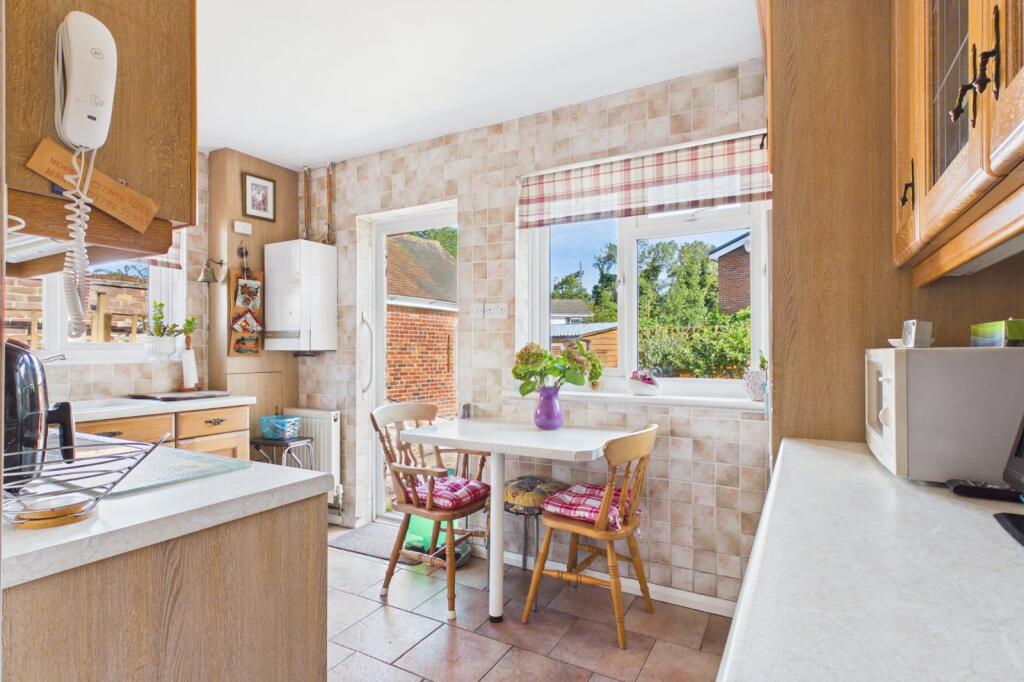 House in Slough - View 4