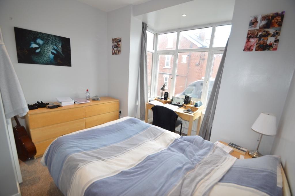 6 bedroom terraced house for rent