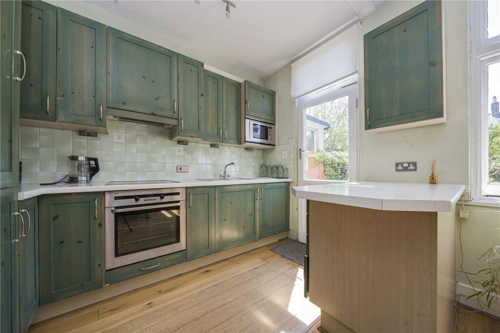 House in London - View 4