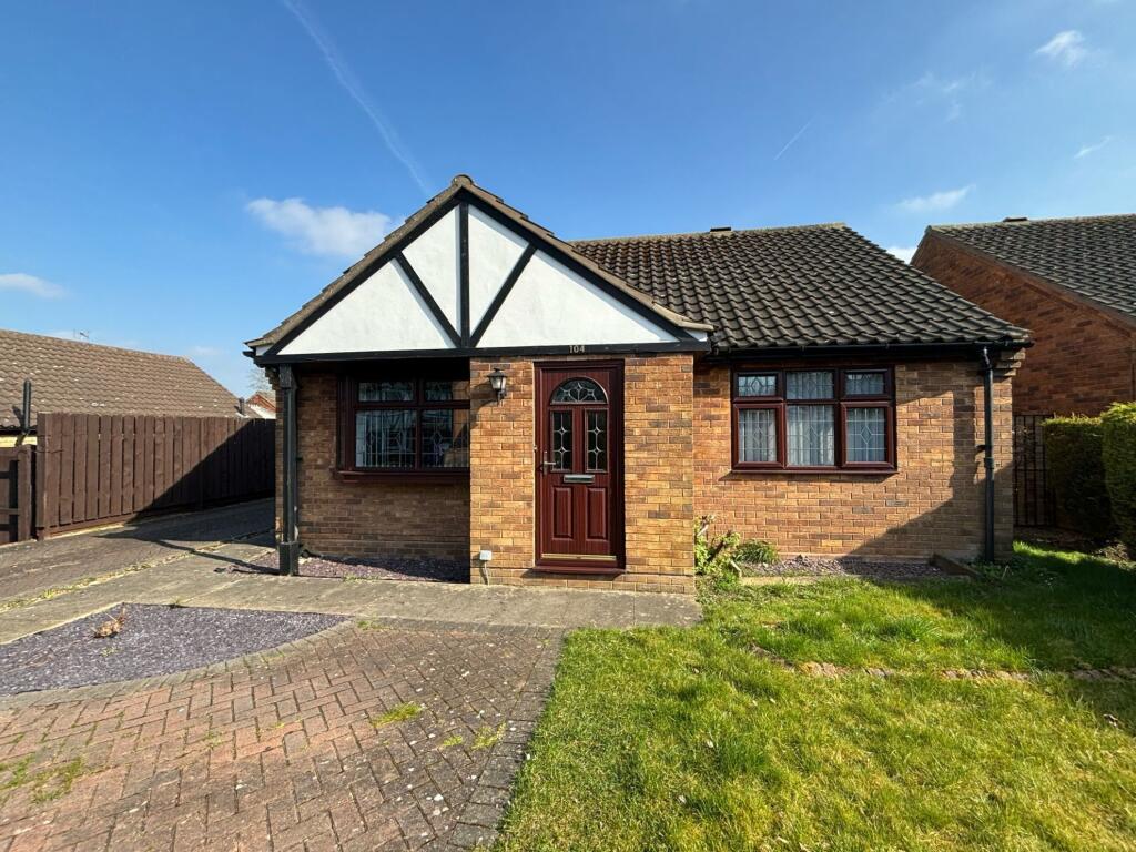 2-bed bungalow on Searby Road, Lincoln, LN2, £235,000
