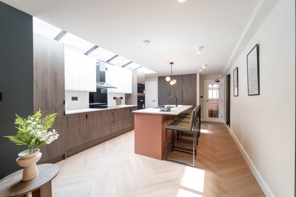 Dawlish Road, Selly Oak, West Midlands, B29