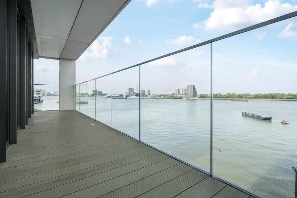 Main image of property: Deveraux House, Duke of Wellington Avenue, Royal Arsenal SE18