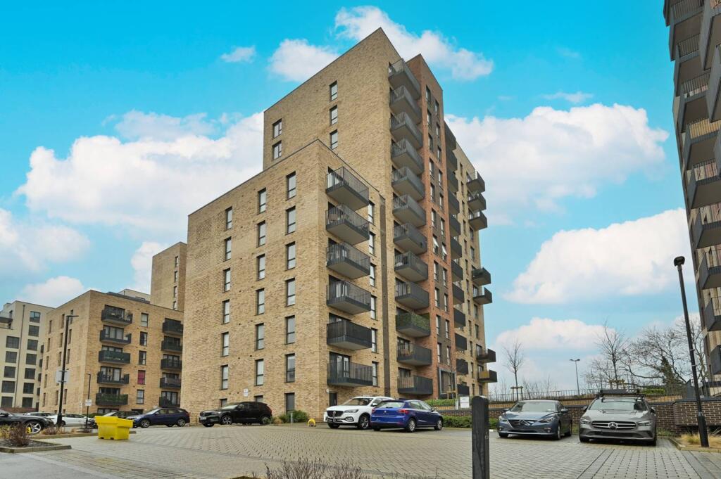 Main image of property: Sydney Road, WD18, Watford, WD18