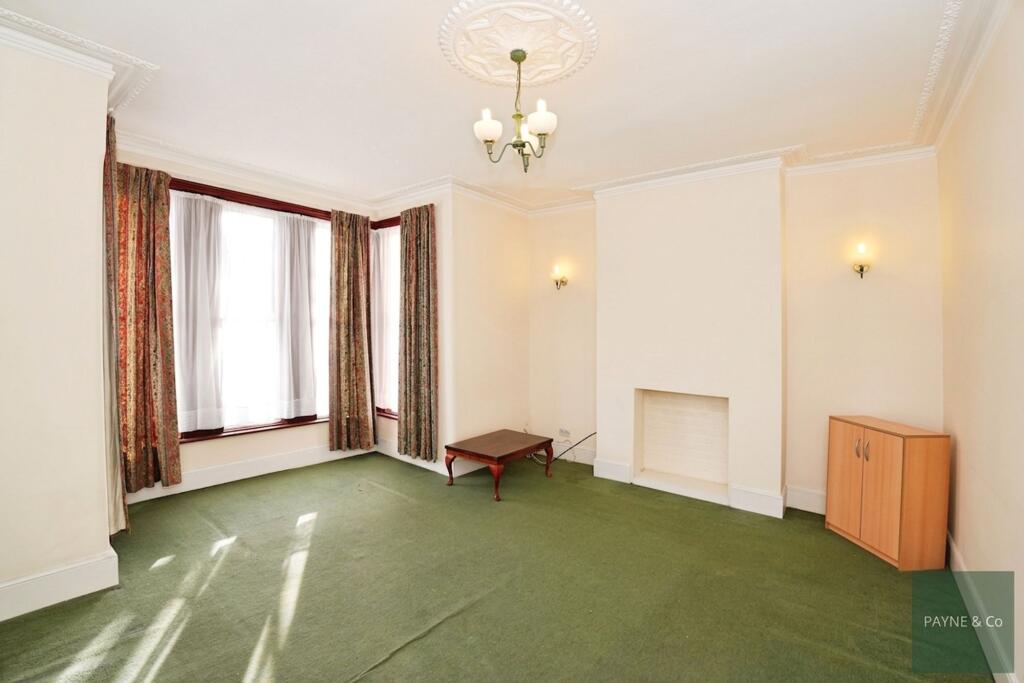 House in London - View 3