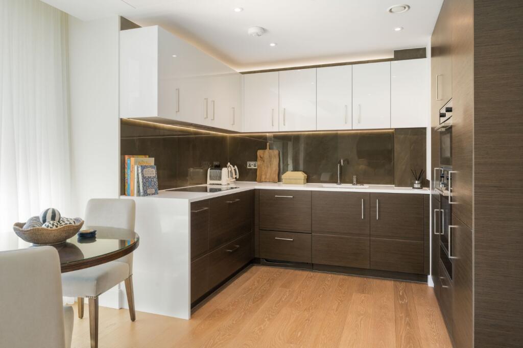 Riverstone Warwick Lane, London photo 4