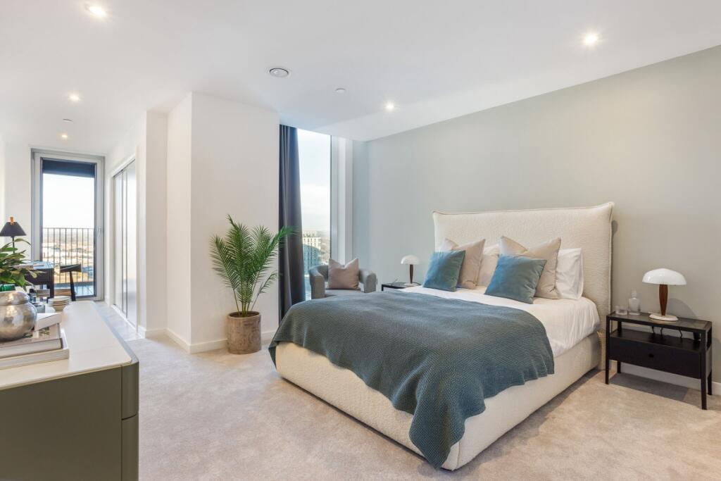 Apartment in Manchester - View 3