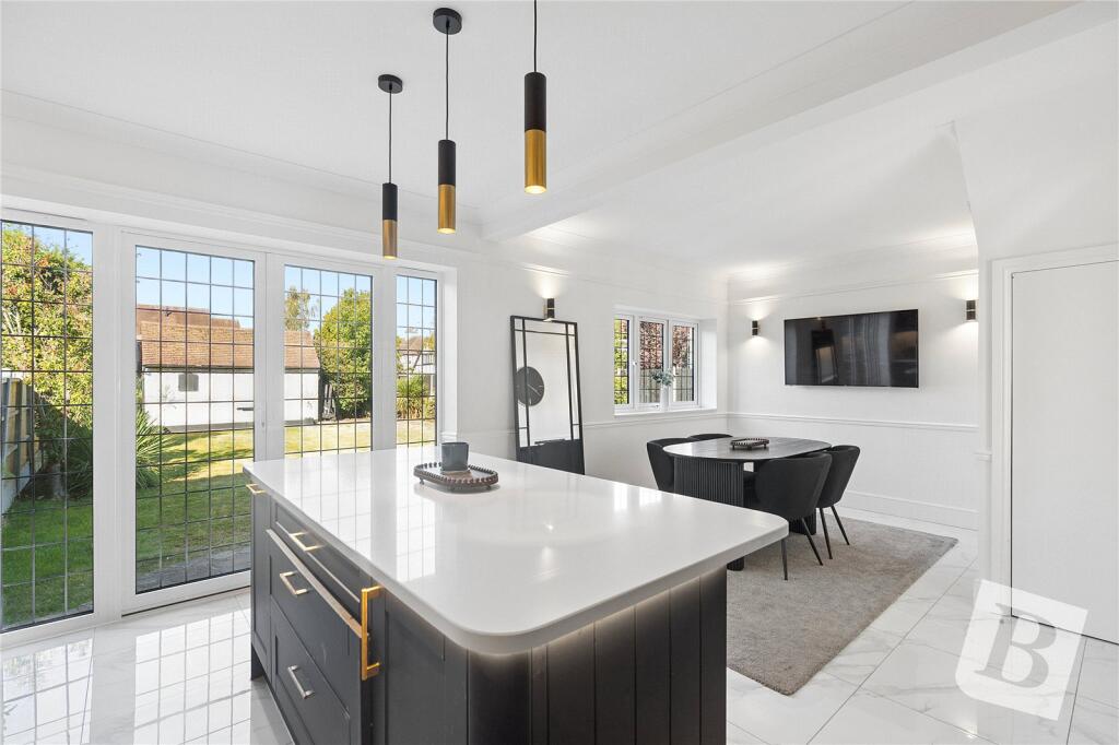 House in Romford - View 3