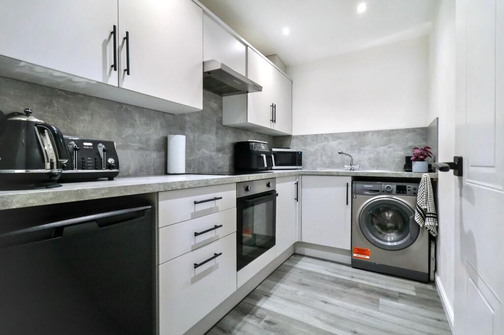 Apartment in Paisley - View 5