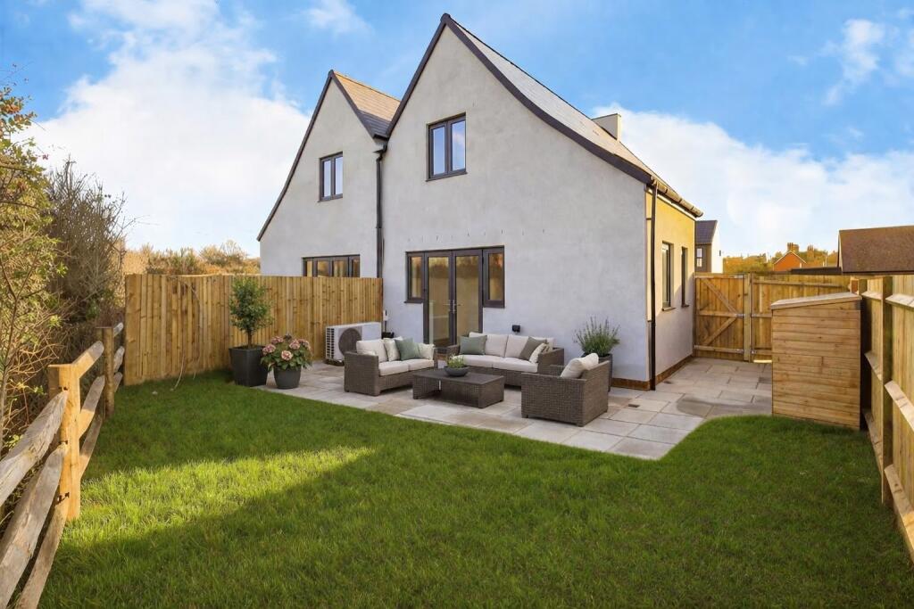 The Paddock, Upper Dicker, Hailsham photo 5
