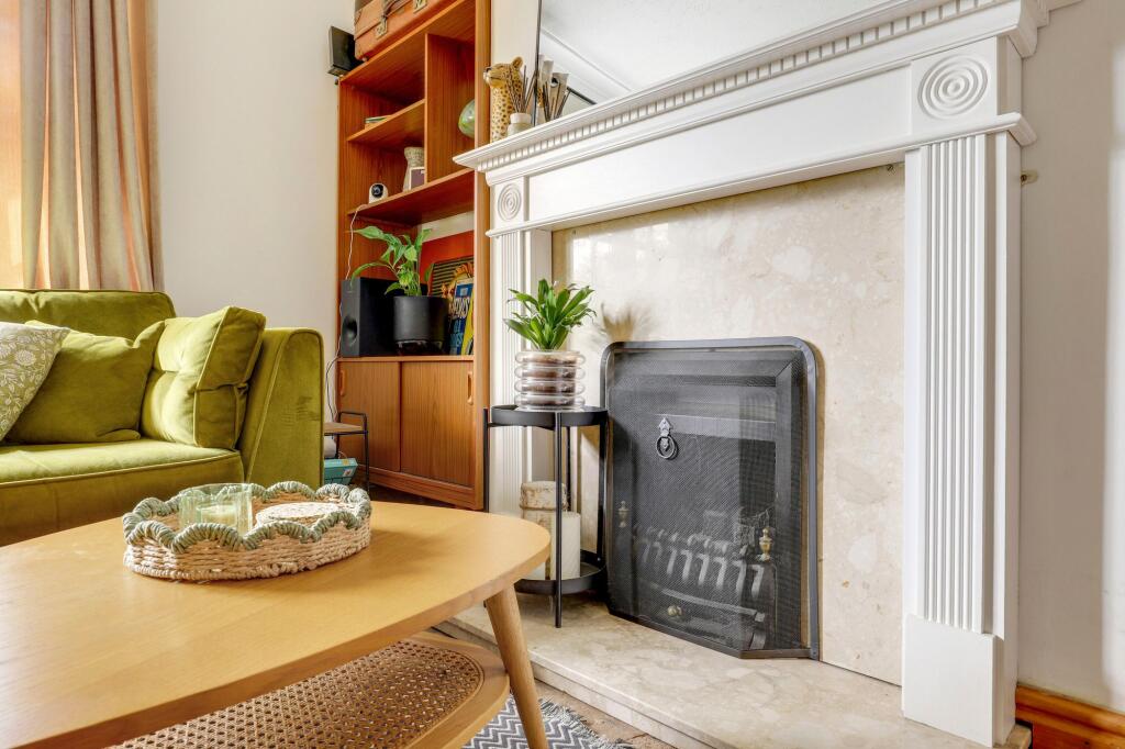 House in Nottingham, Old Basford - View 5