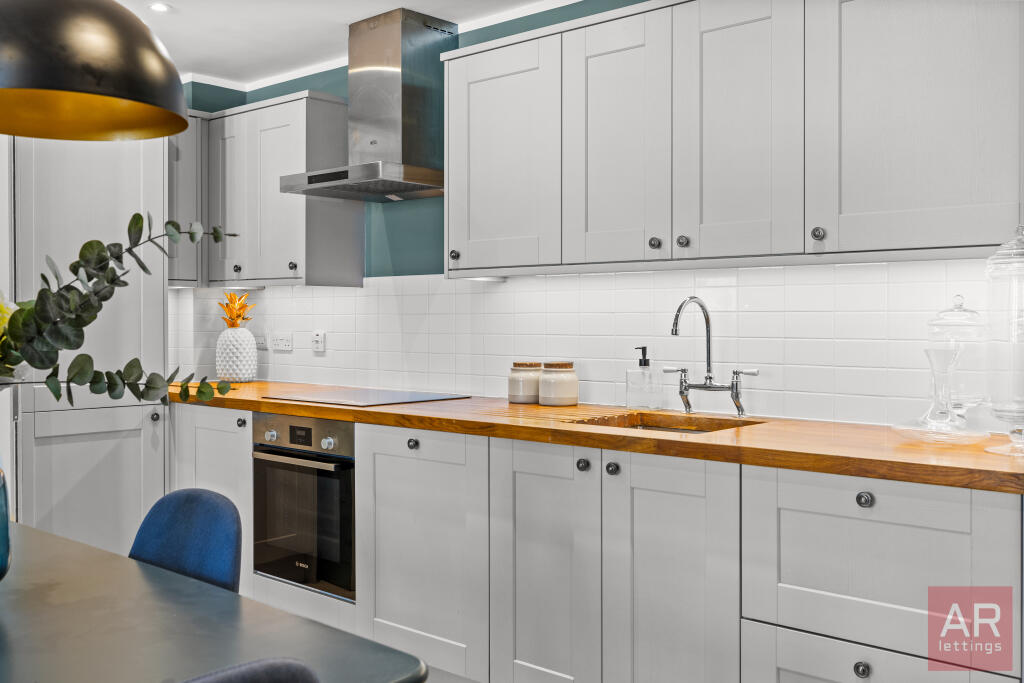 Apartment in Brighton, Brunswick - View 6