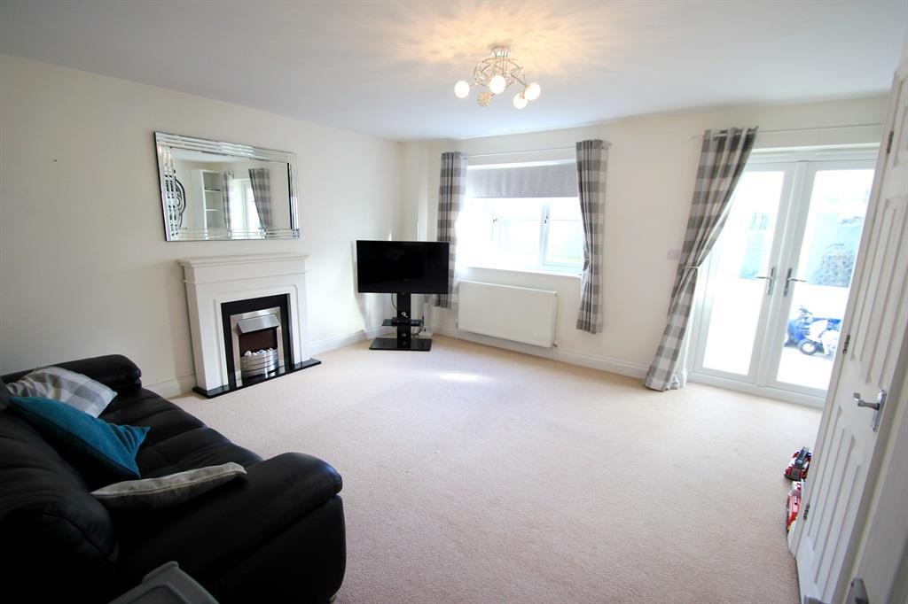 Oak Tree Gardens, COLCHESTER - View 2
