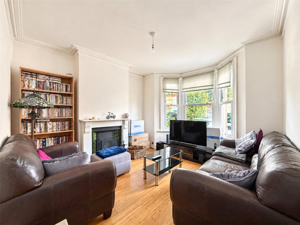 House in Cambridge, Romsey - View 3