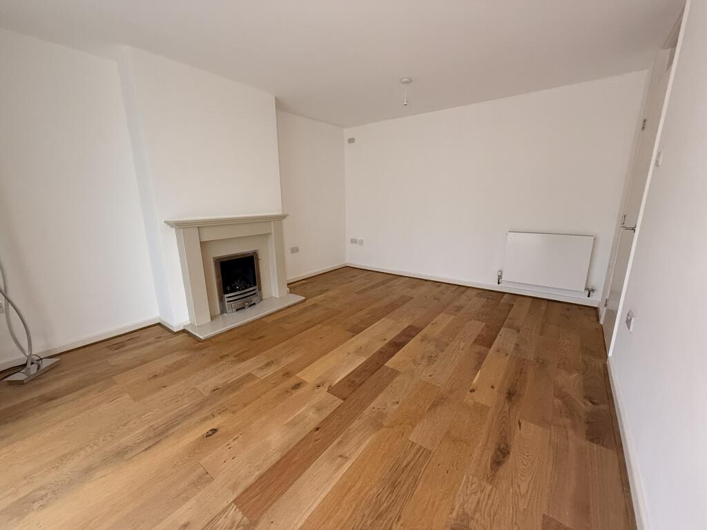 Anderida Road, Lower Willingdon, East Sussex photo 3