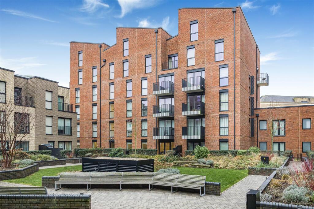 Main image of property: Joseph Huntley Walk, Reading, RG1