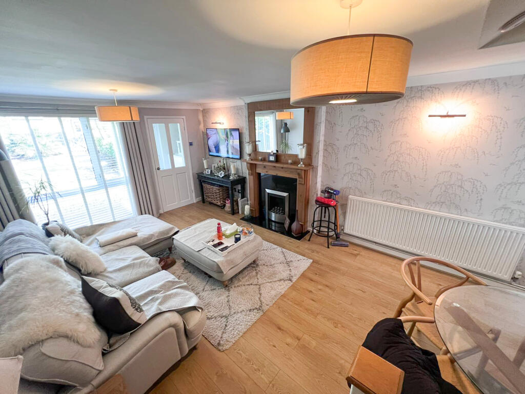 Bradfield Close, Reddish photo 4