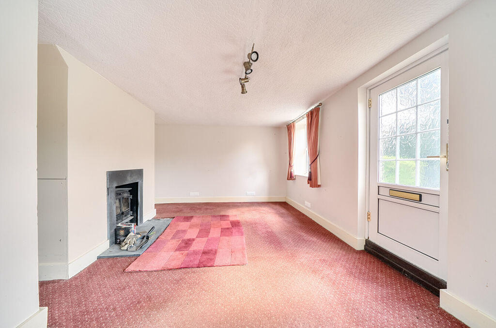 House in Canterbury - More