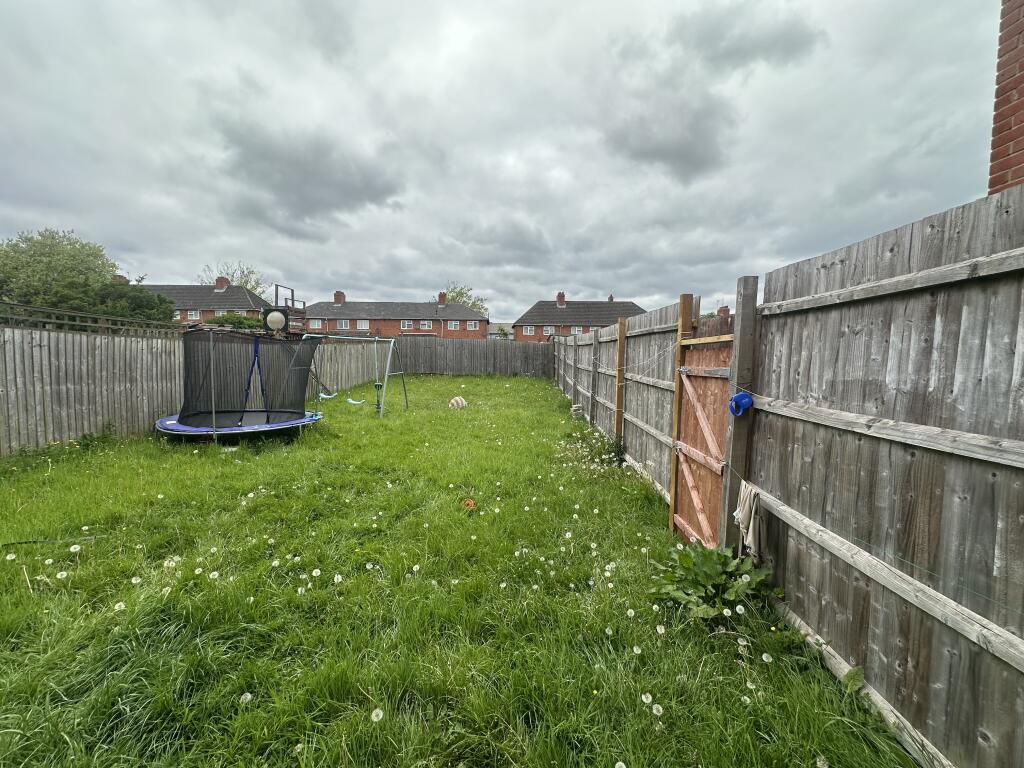 House in Walsall, West Midlands - View 2