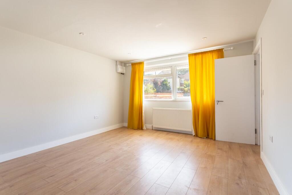House in Adur, Shoreham-by-Sea - View 2