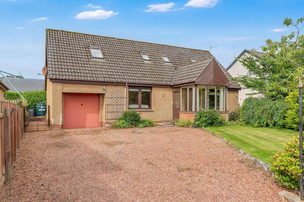 Main image of property: 6 West Lynn Grove, West Linton EH46 7HX