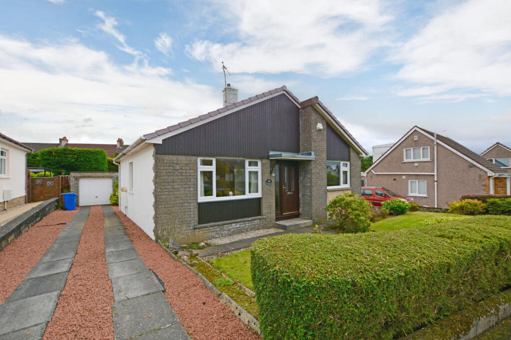 Main image of property: 21 Northacre, Kilwinning, KA13 7DS