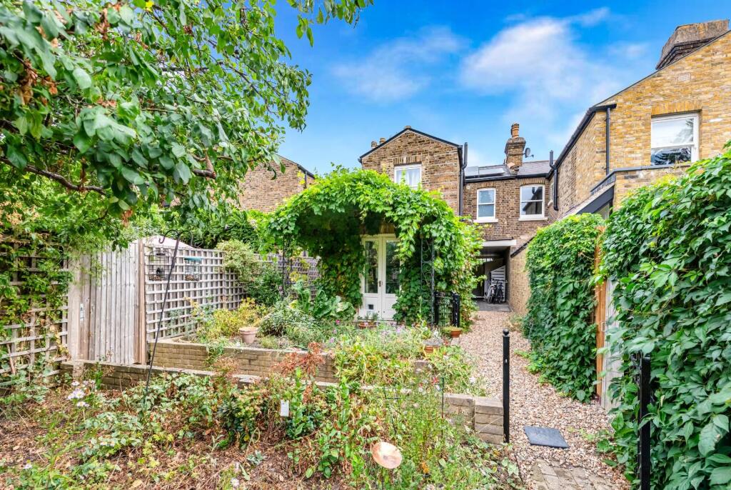 House in London - View 4